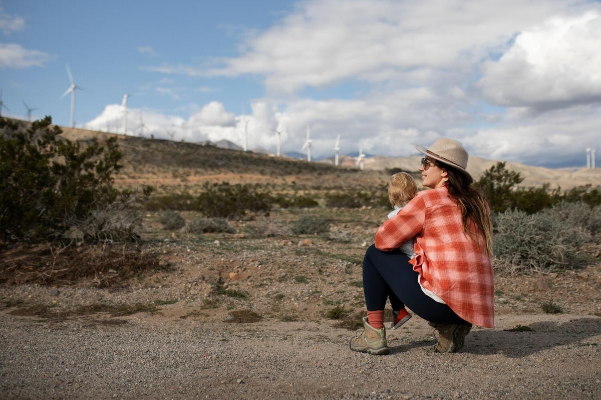 Living Off-Grid: Transitioning to a Self-Sufficient Lifestyle