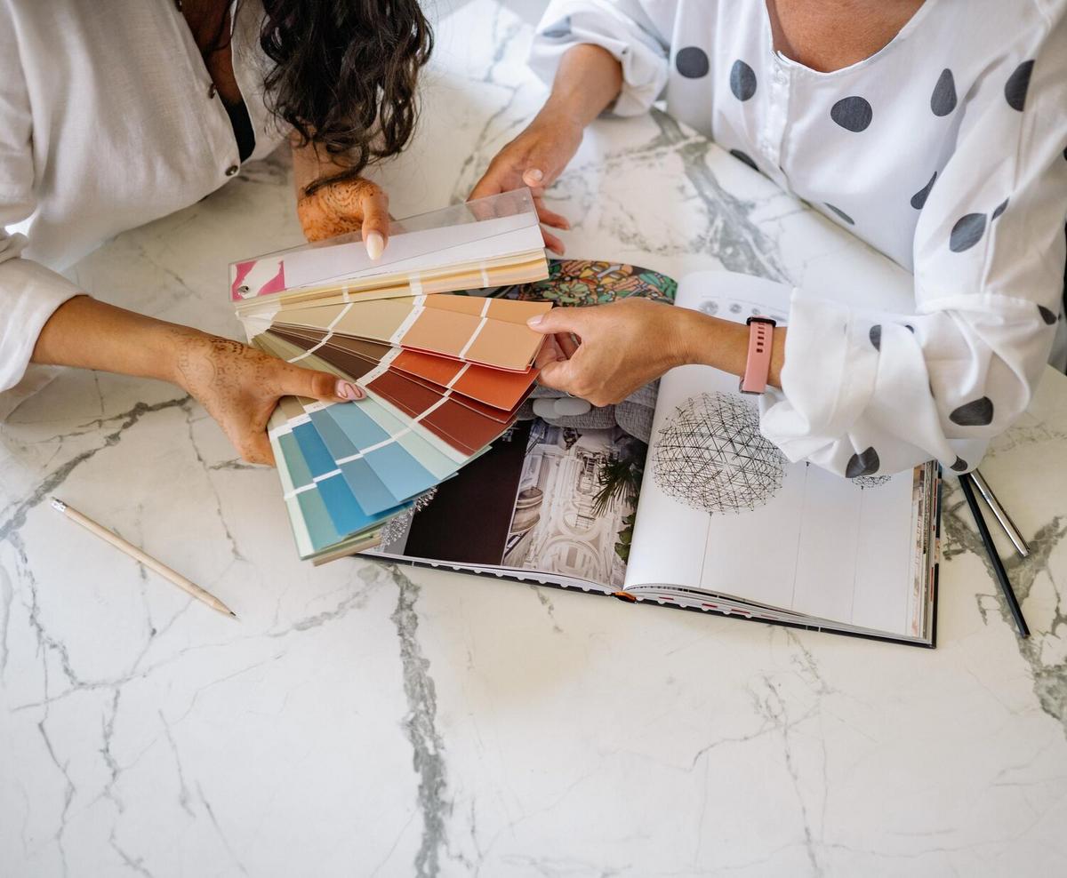 Color Psychology: What Your Living Room’s Palette Says About You